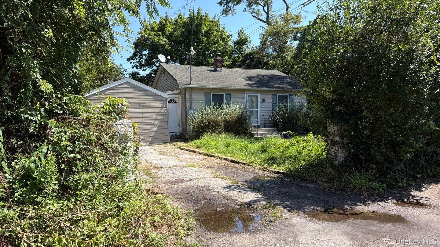 448 Revilo Avenue Property Photo 2