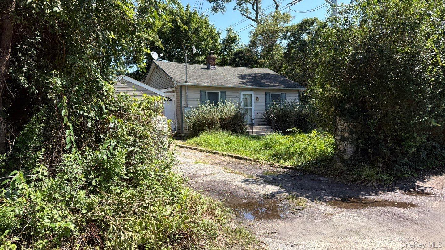 448 Revilo Avenue Property Photo 3