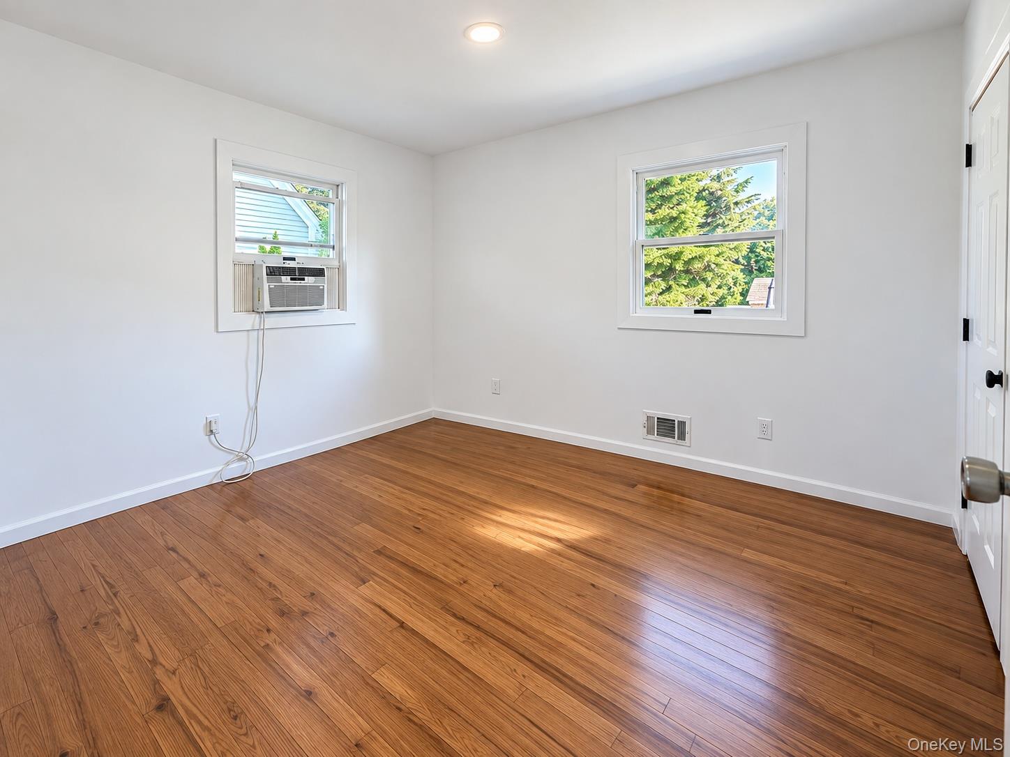 22 Maryland Boulevard Property Photo 4
