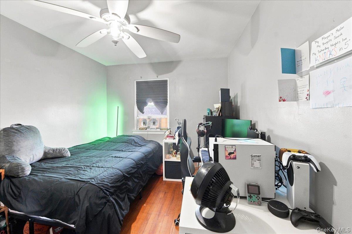 841 Swinton Avenue Property Photo 8