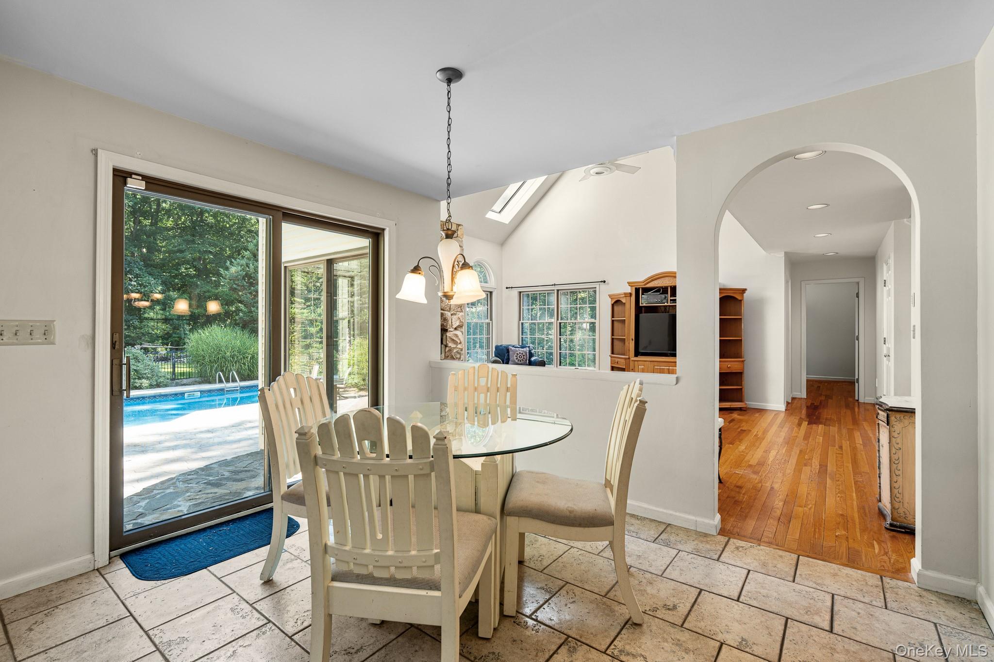 18 Arbor Court Property Photo 14