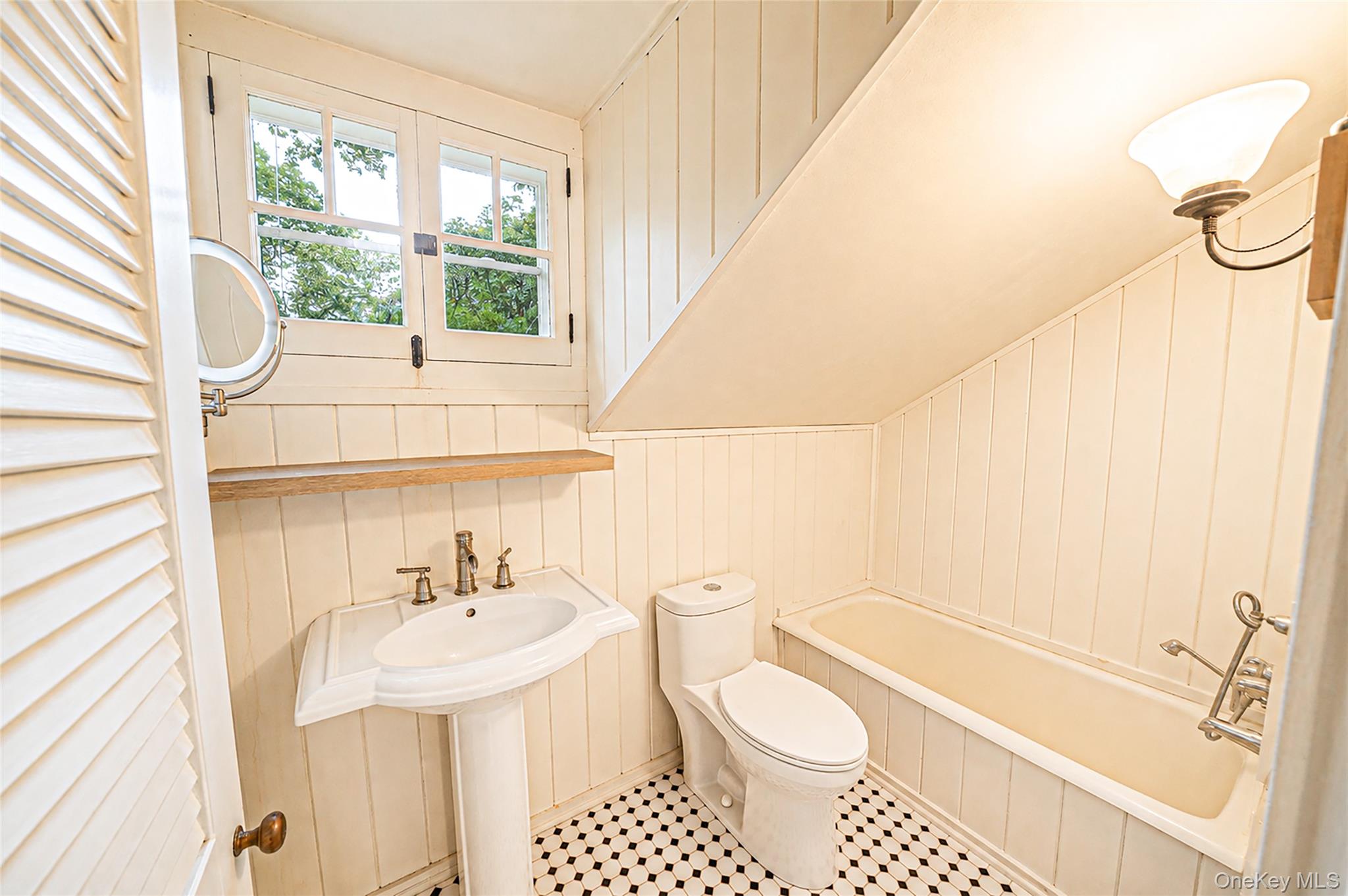 7 Dickerson Avenue Property Photo 28