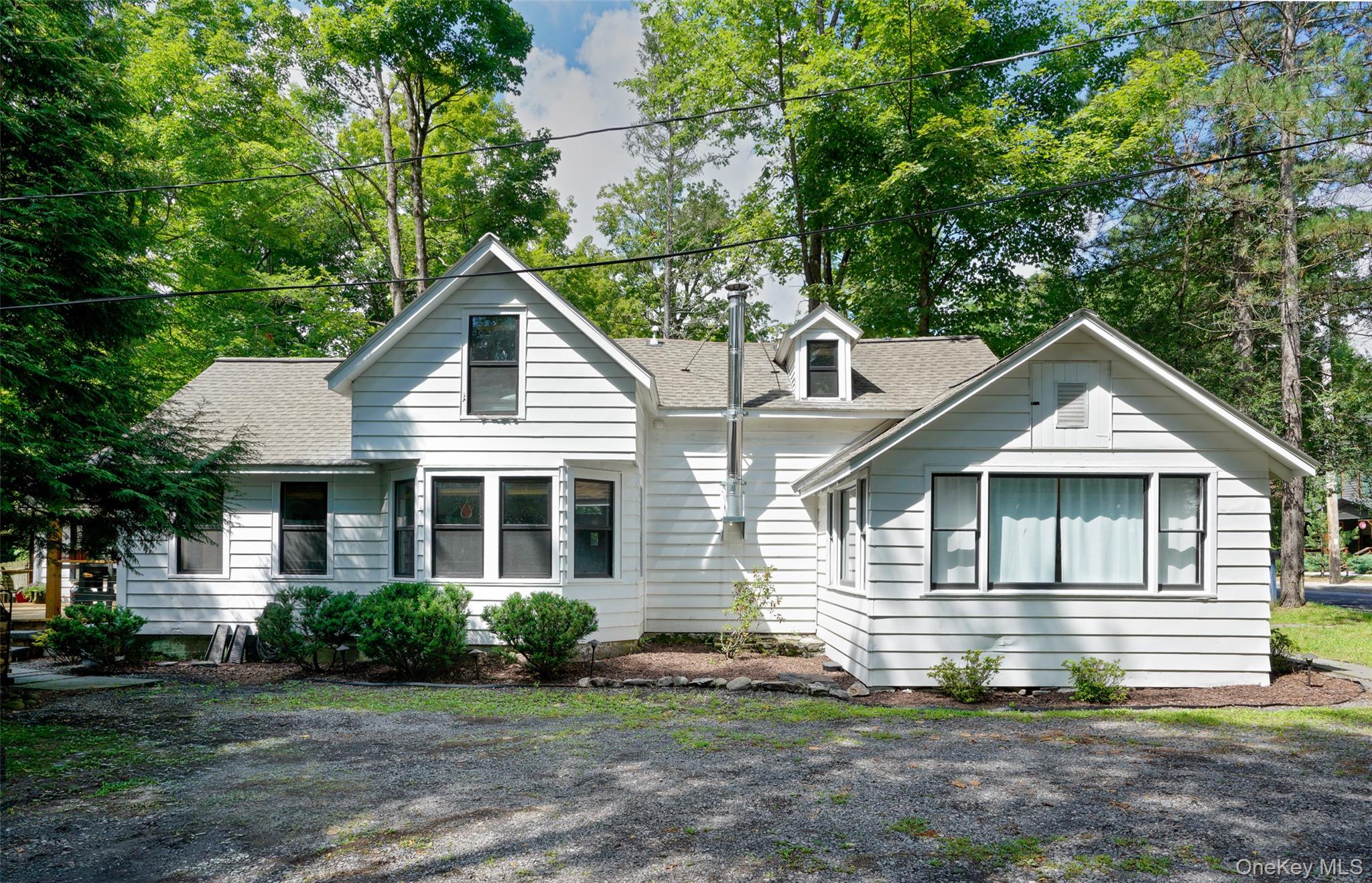 145 Tinker Street Property Photo 1