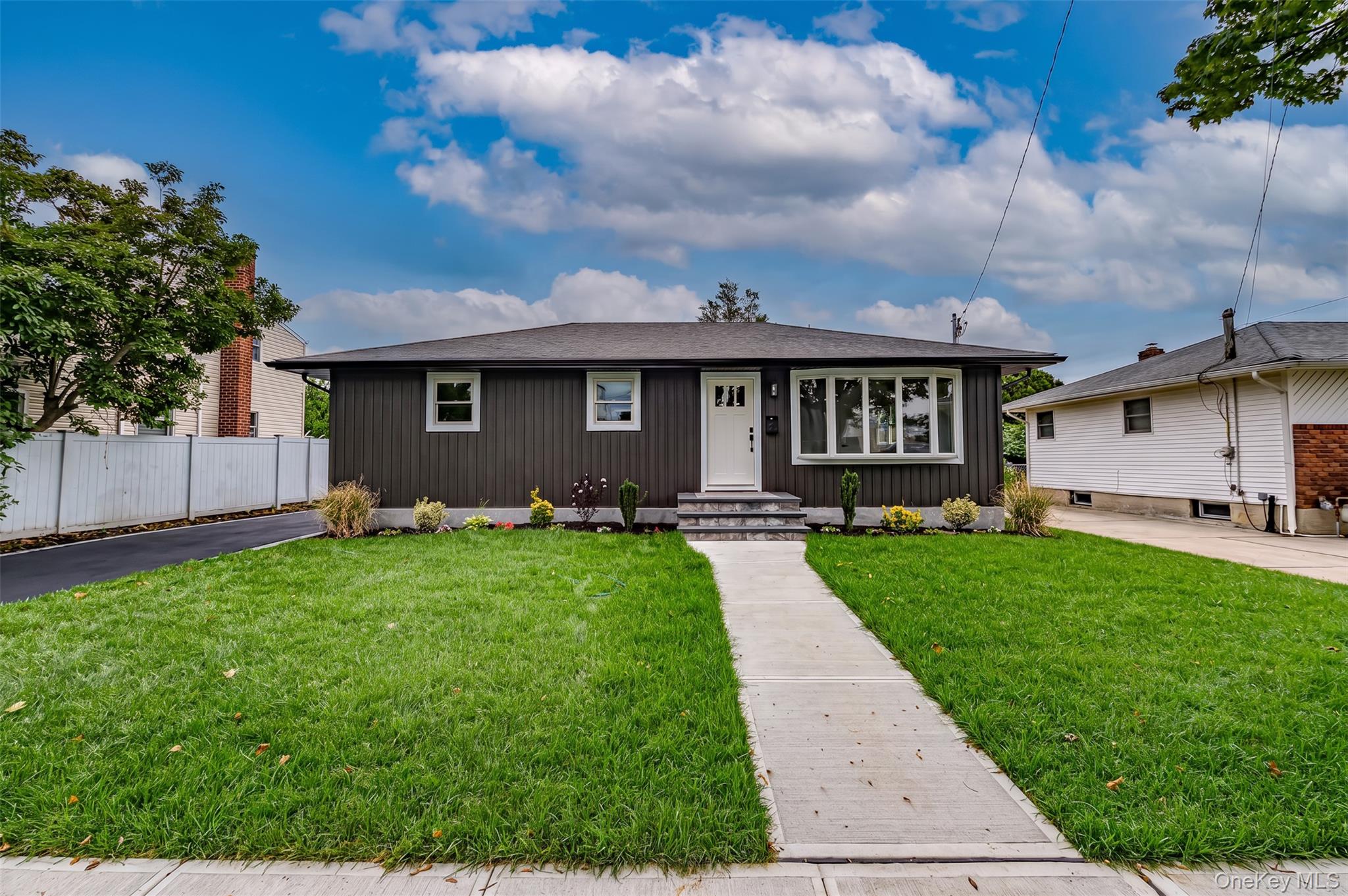 146 8th Street Property Photo 1