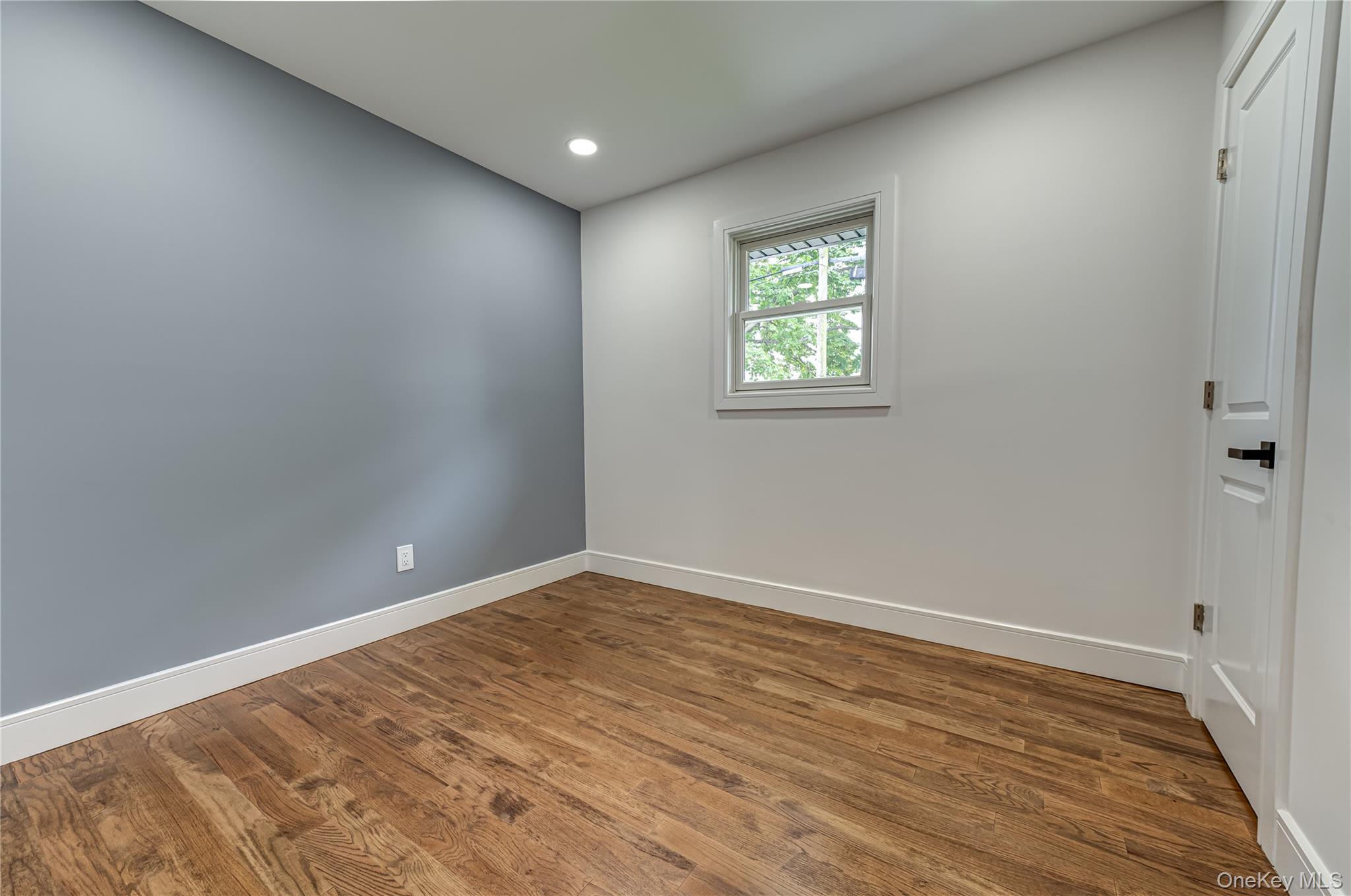 146 8th Street Property Photo 10