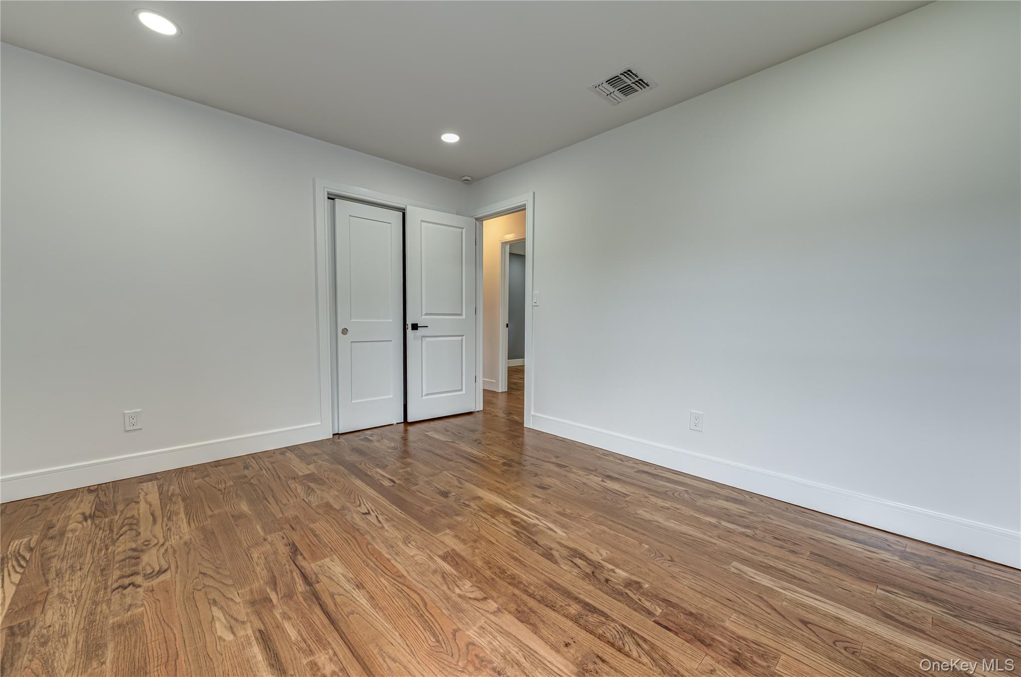 146 8th Street Property Photo 14