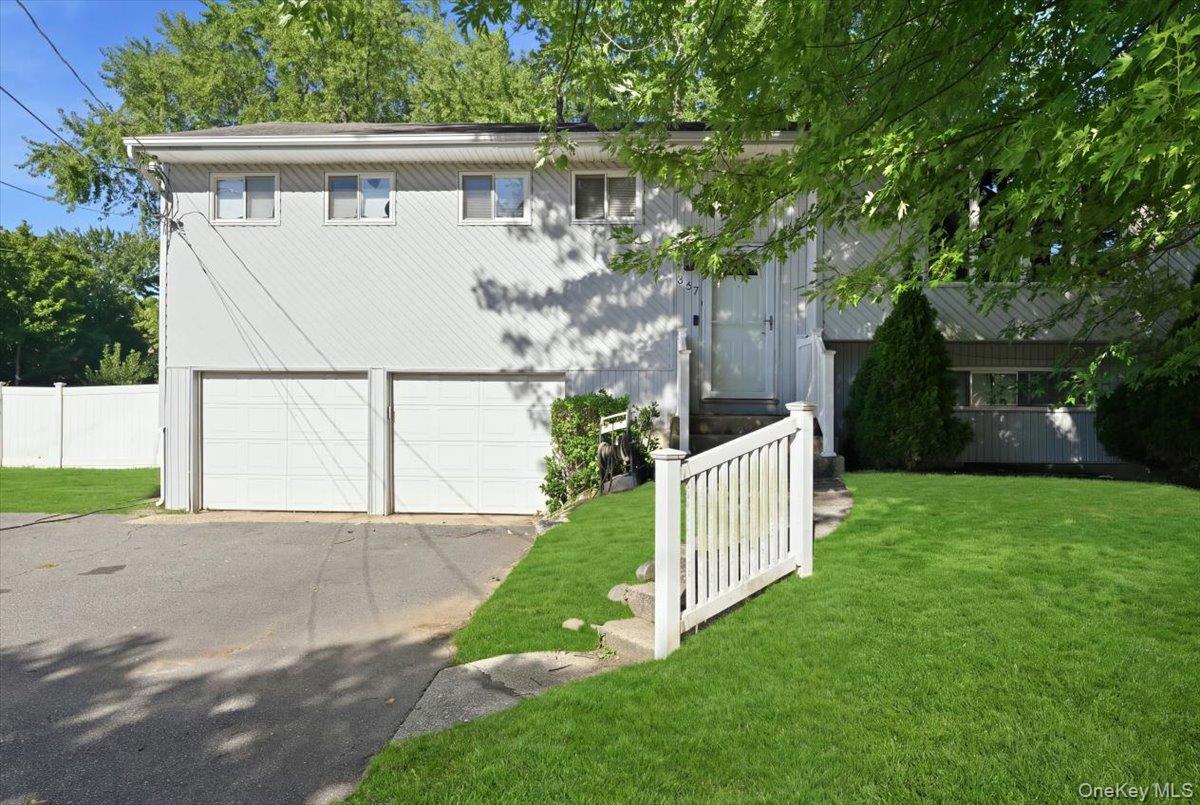 357 Town Line Road Property Photo 2