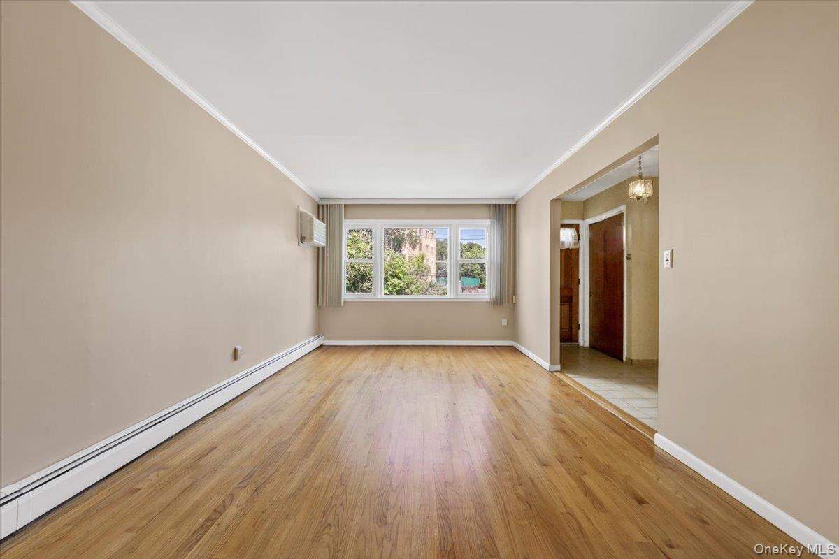 1098 Midland Avenue Property Photo 7