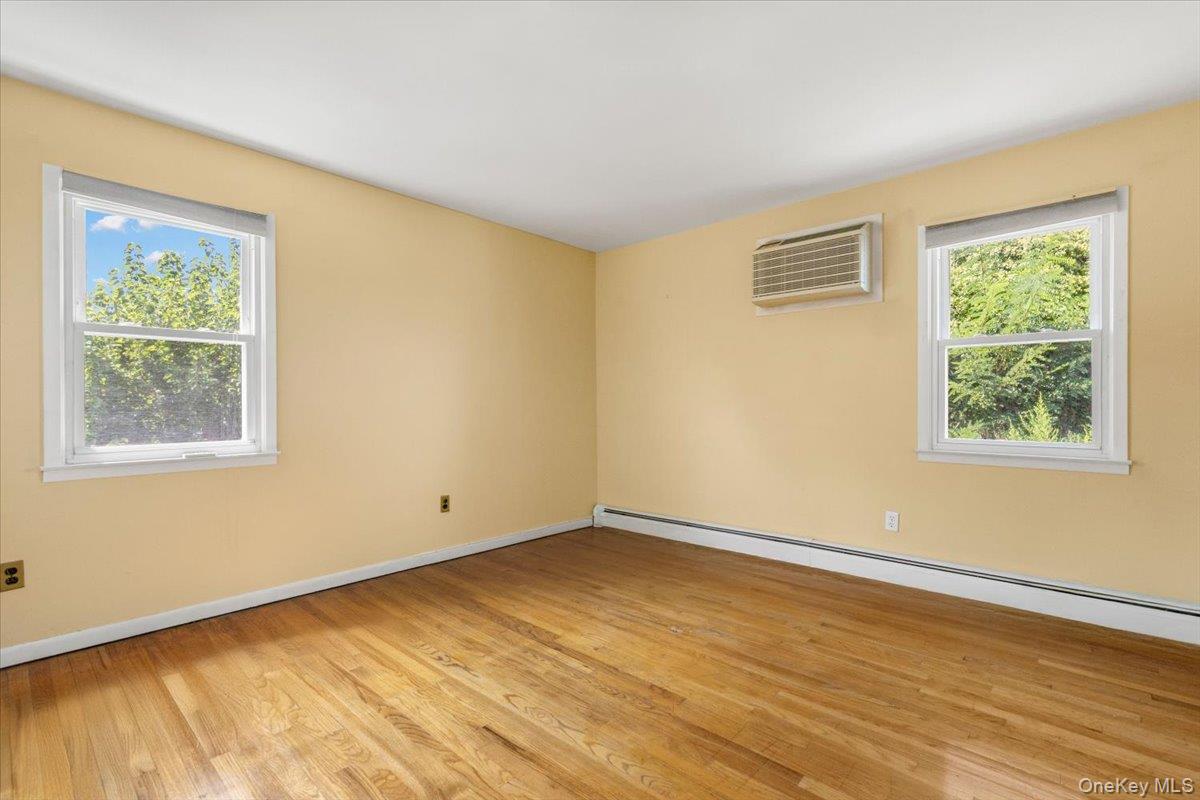 1098 Midland Avenue Property Photo 19