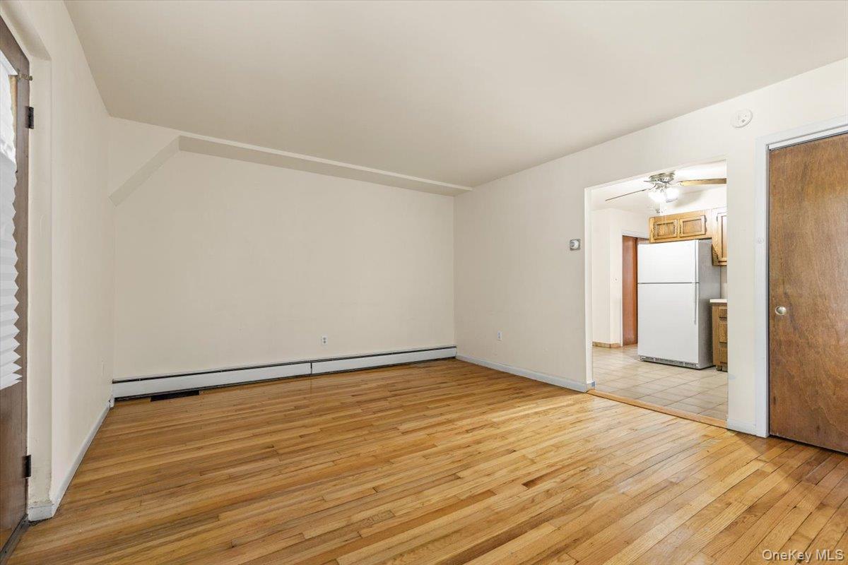 1098 Midland Avenue Property Photo 23