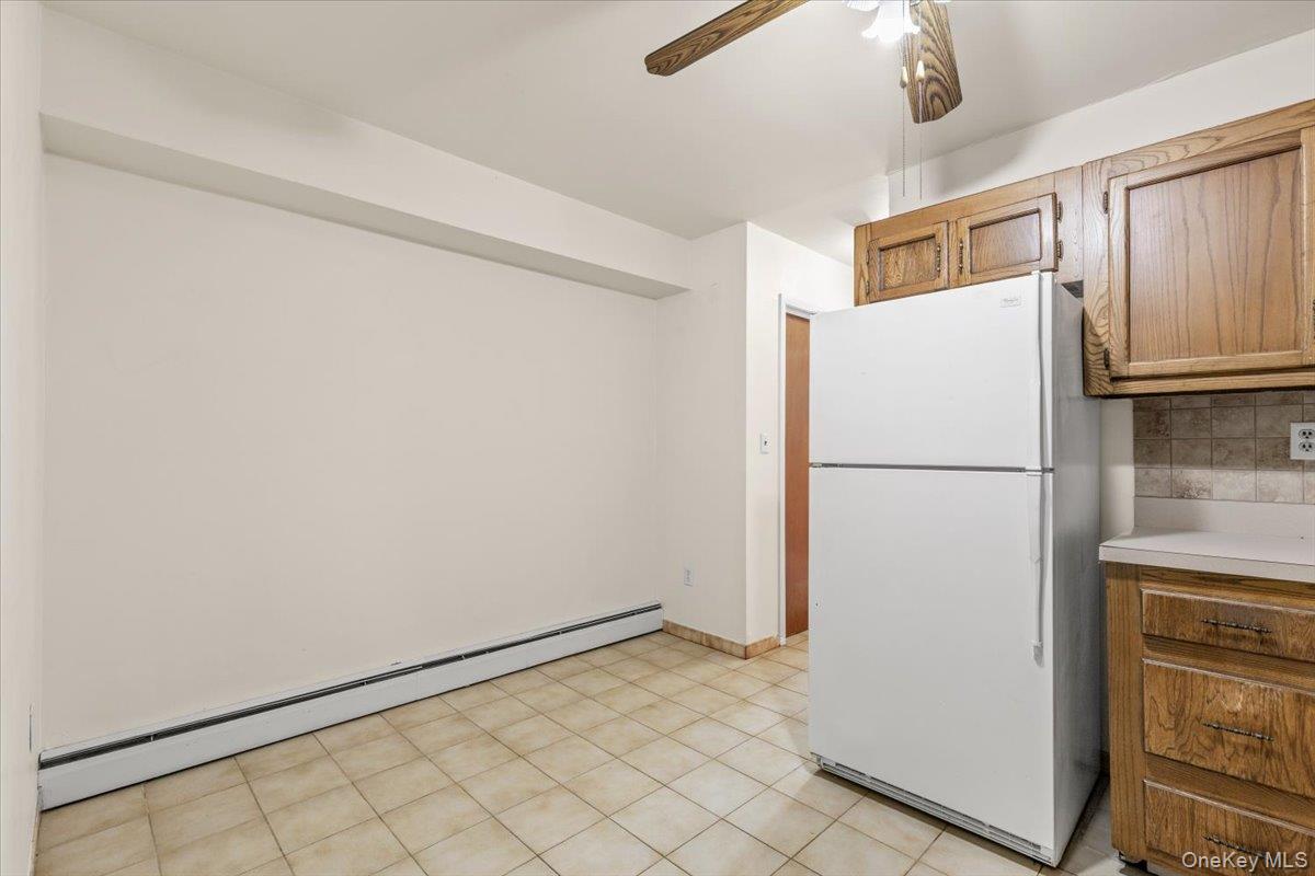 1098 Midland Avenue Property Photo 25