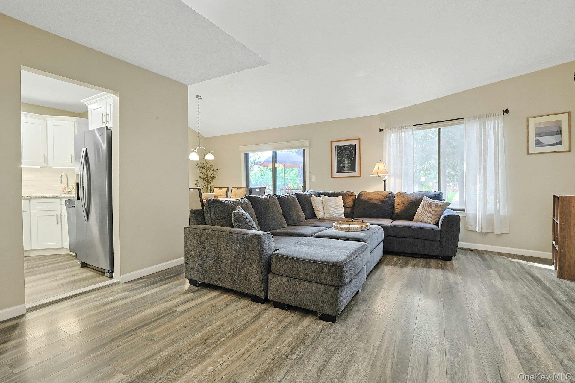 195 Treetop Circle Property Photo 10