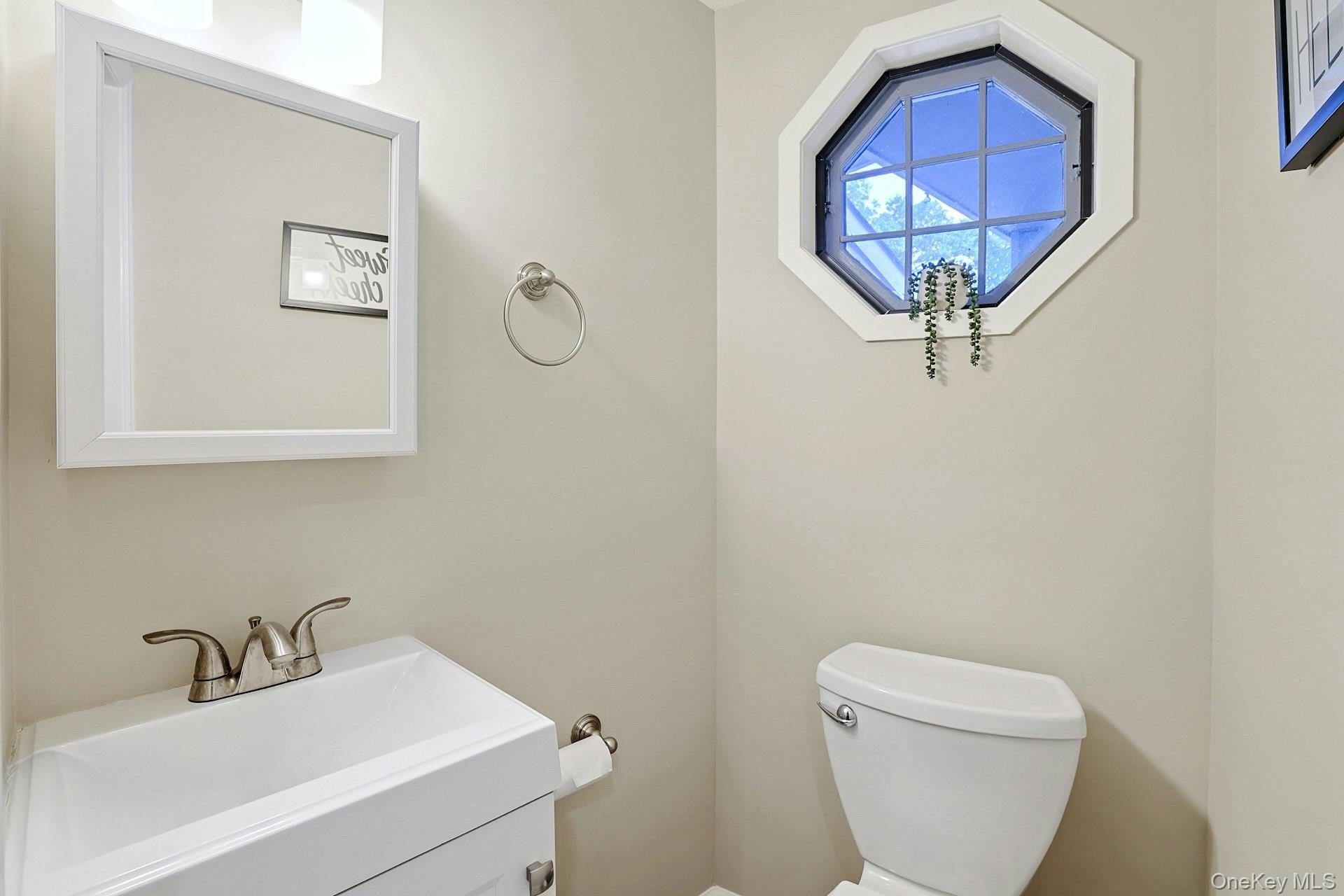 195 Treetop Circle Property Photo 17