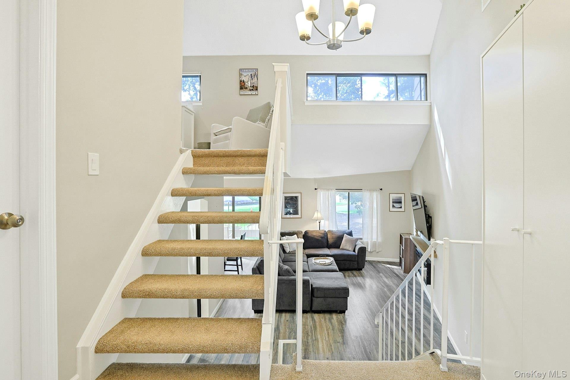 195 Treetop Circle Property Photo 23