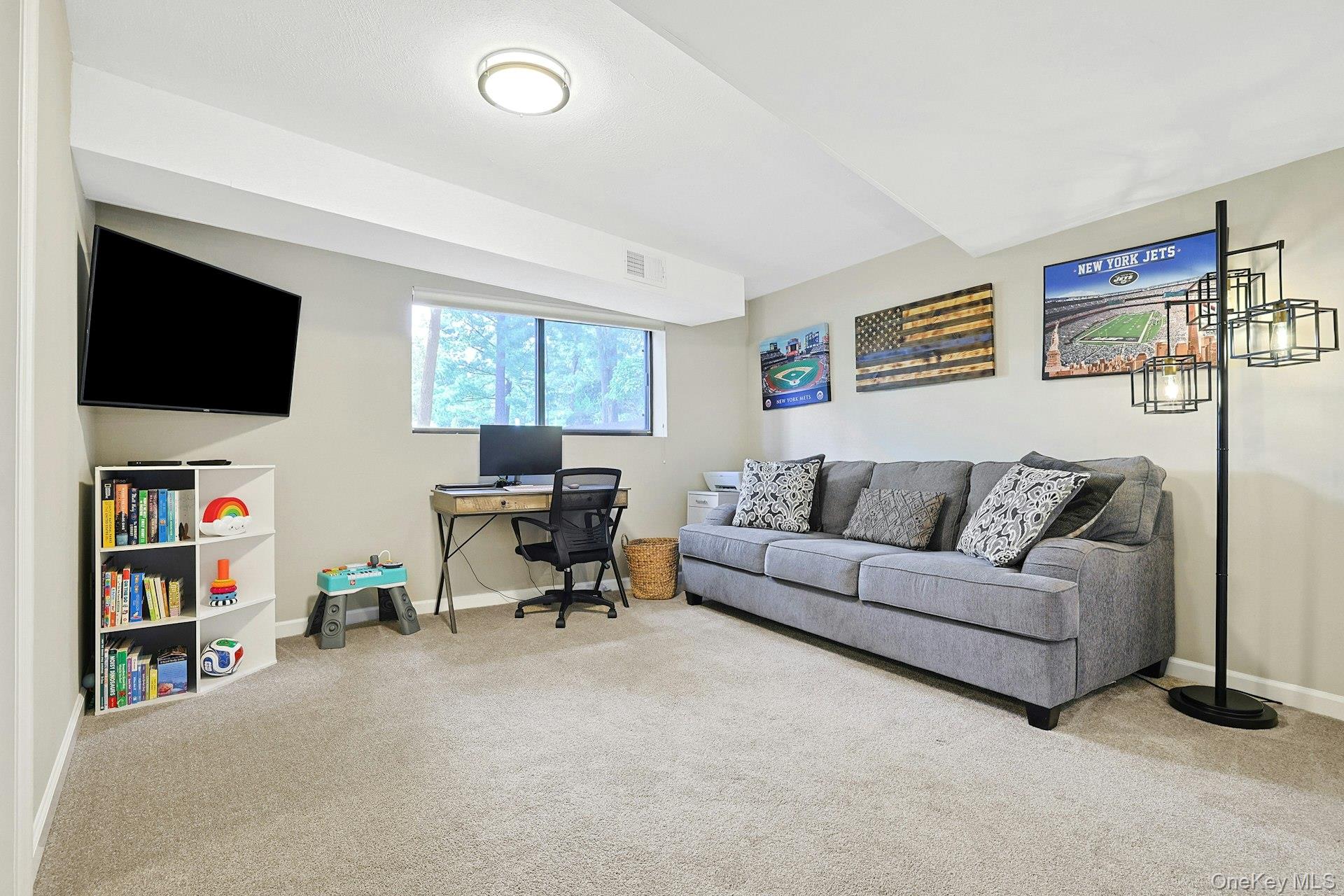 195 Treetop Circle Property Photo 28