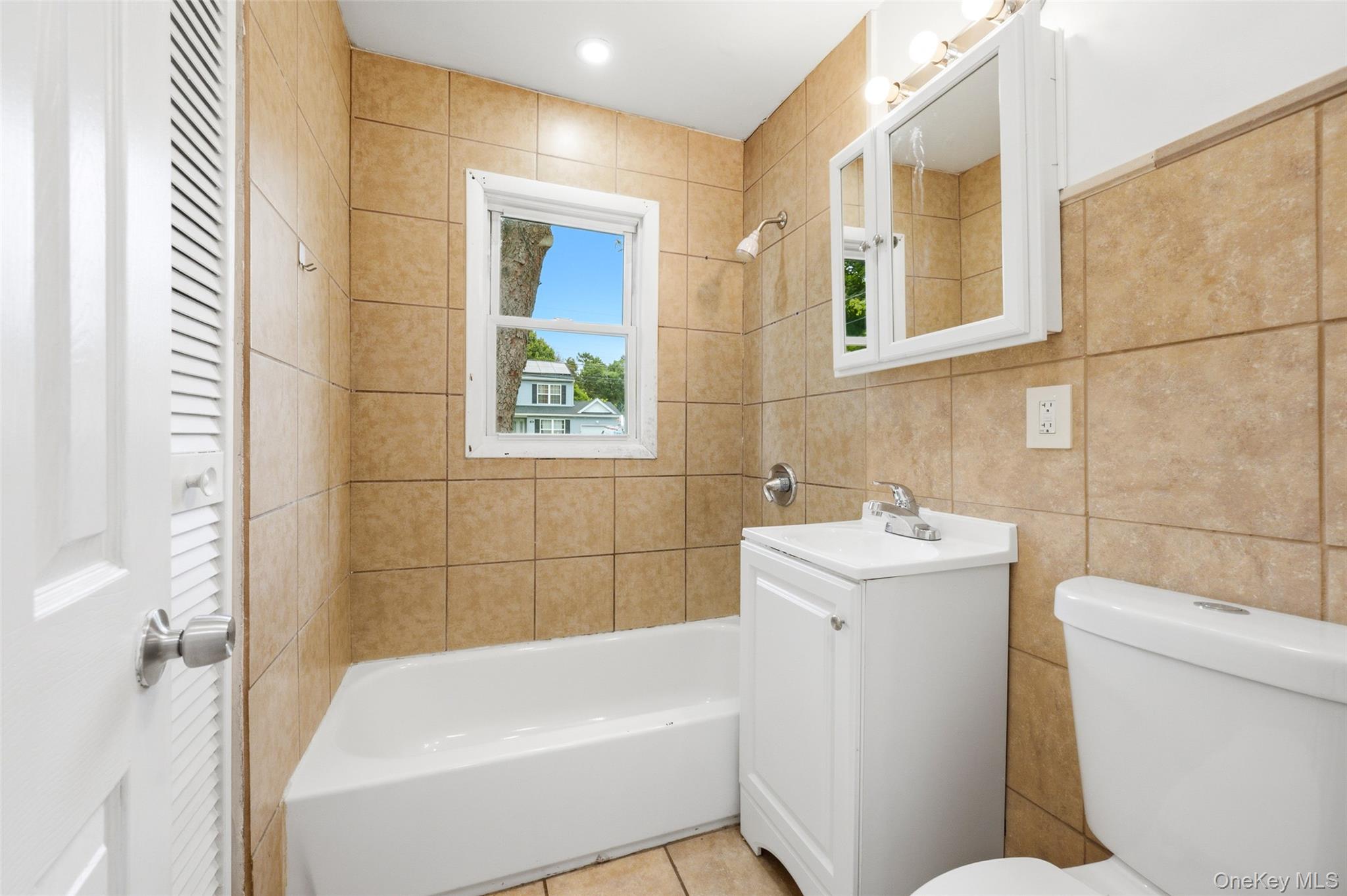 710 Bourdois Avenue Property Photo 15