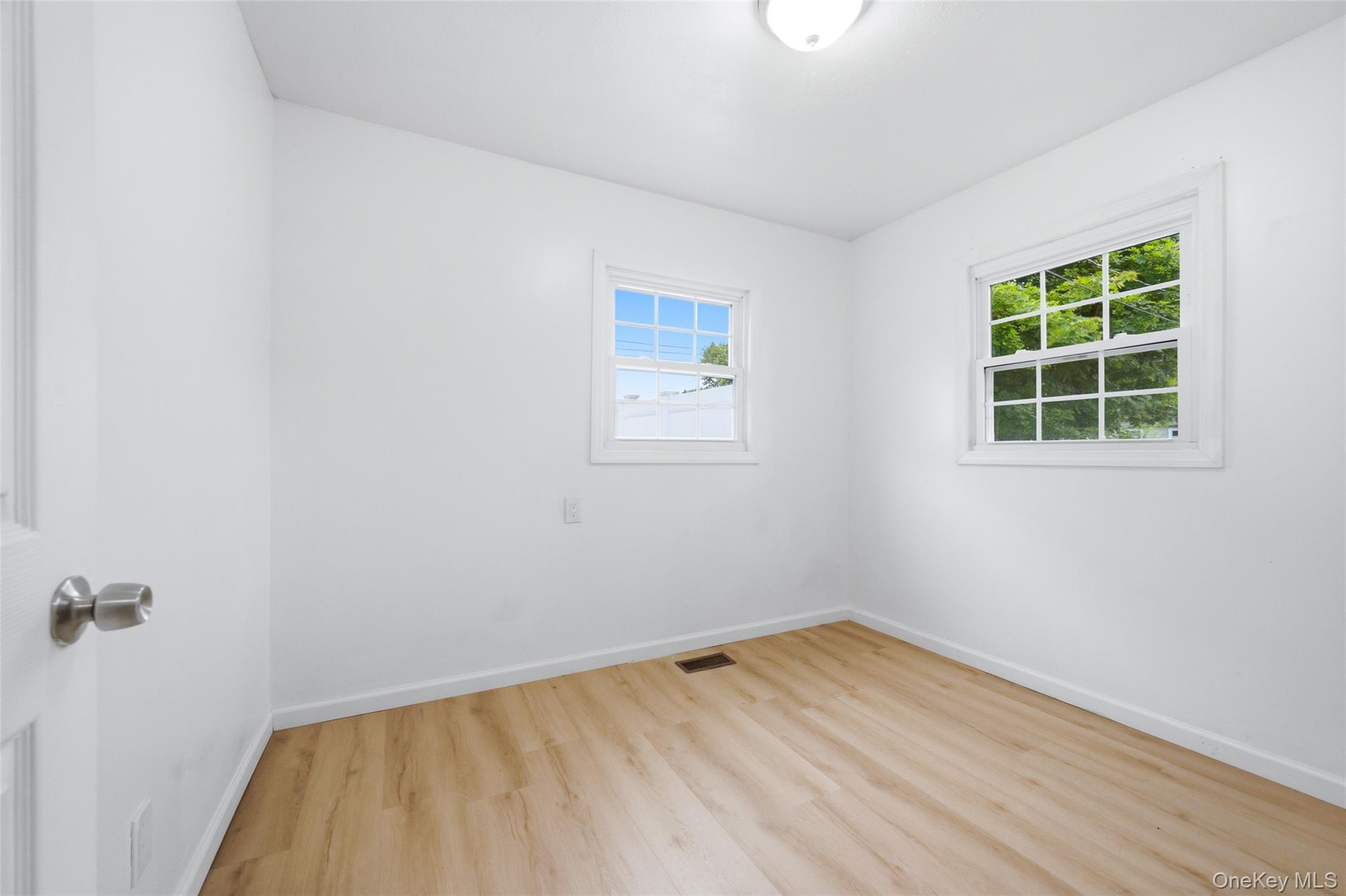 710 Bourdois Avenue Property Photo 18