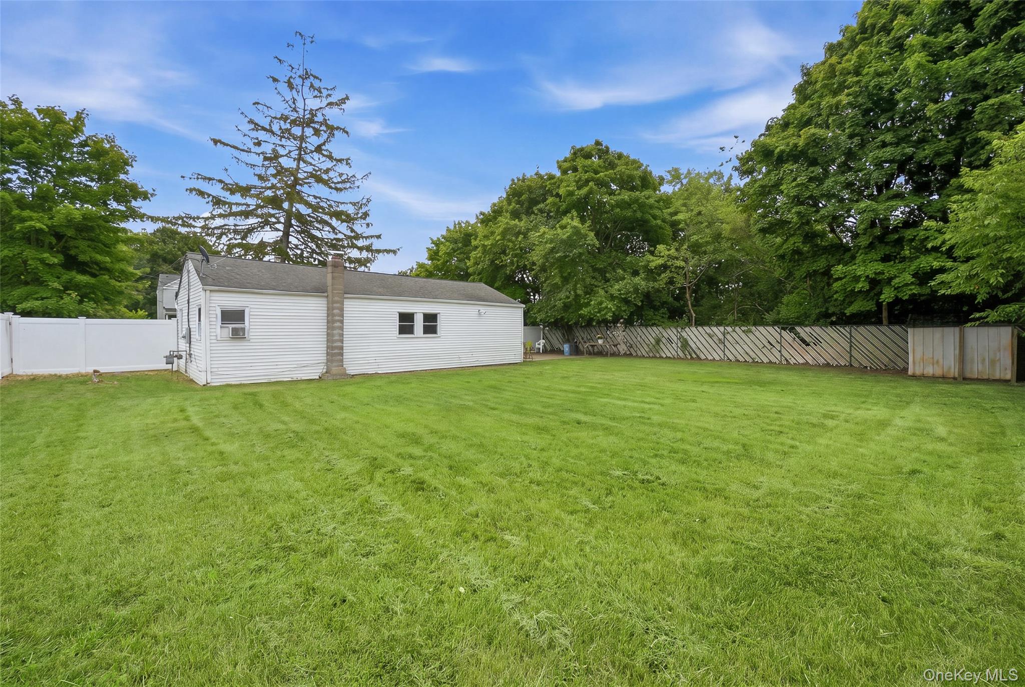 710 Bourdois Avenue Property Photo 21