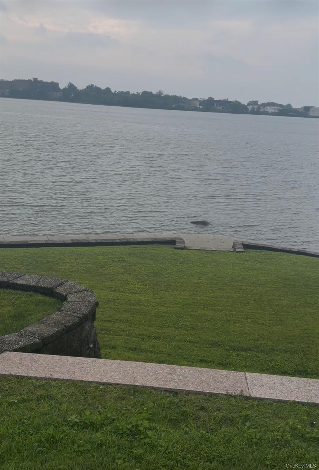 1042813 Property Photo 1