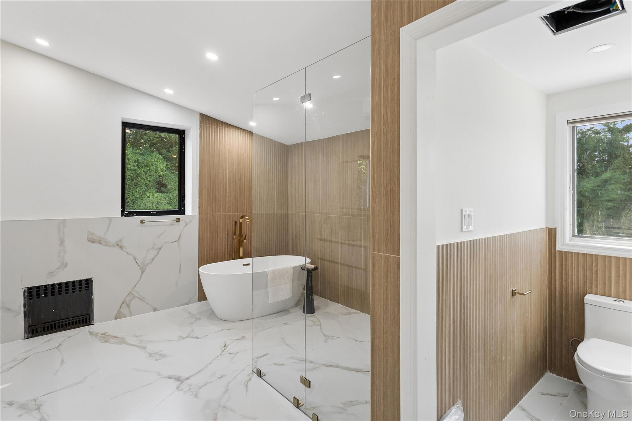 875 Channel Road Property Photo 13