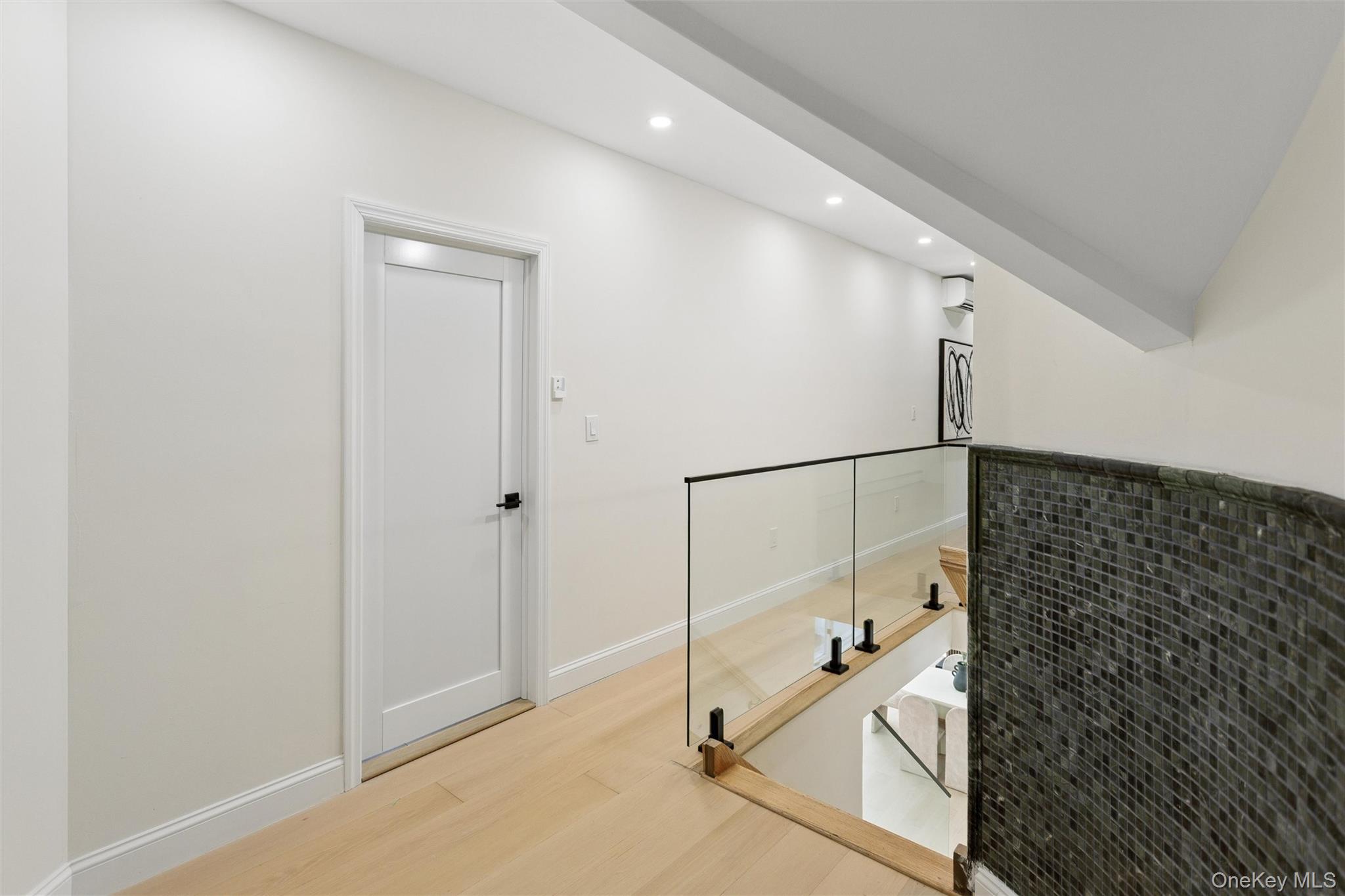 875 Channel Road Property Photo 14
