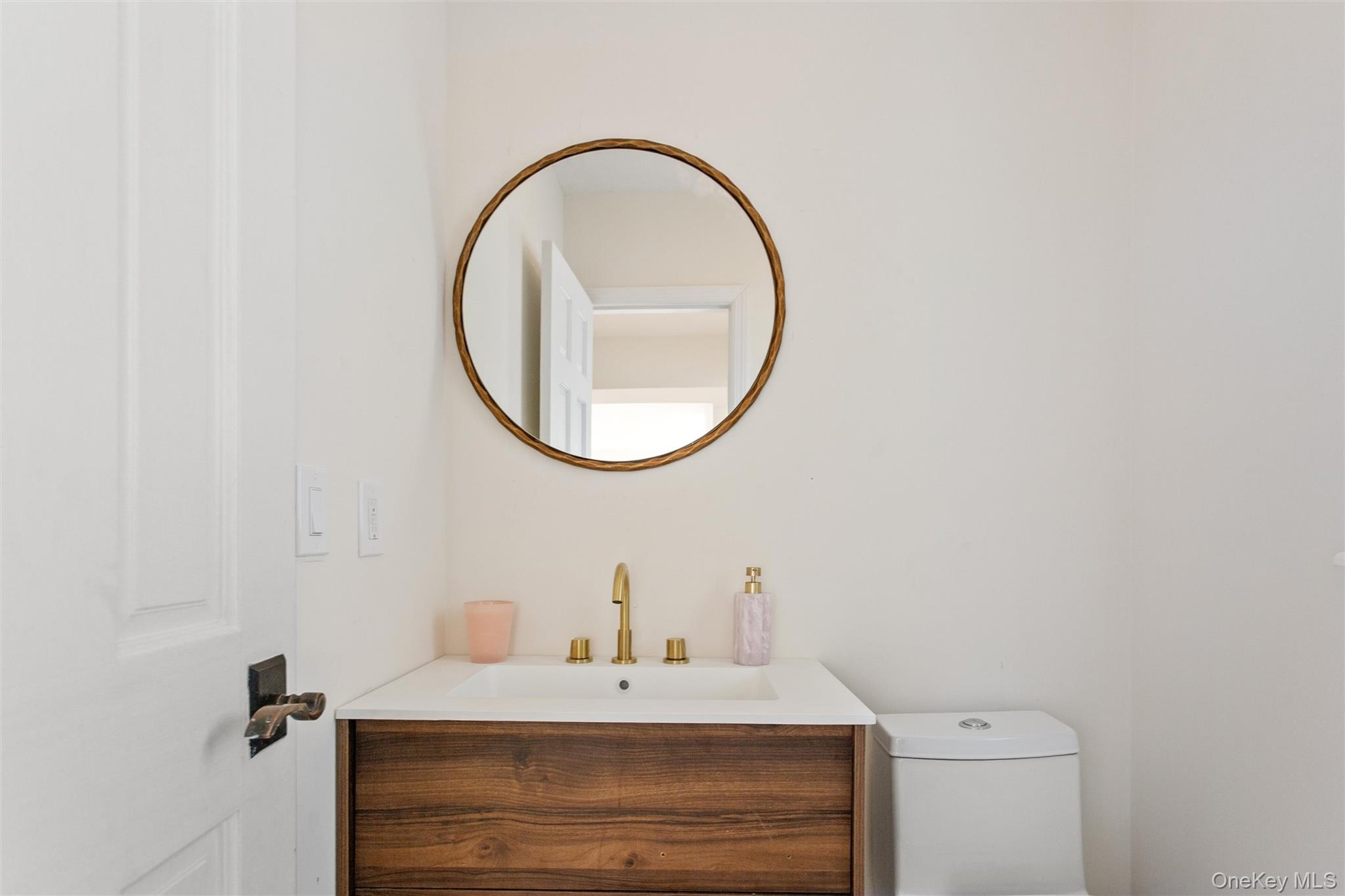 875 Channel Road Property Photo 18