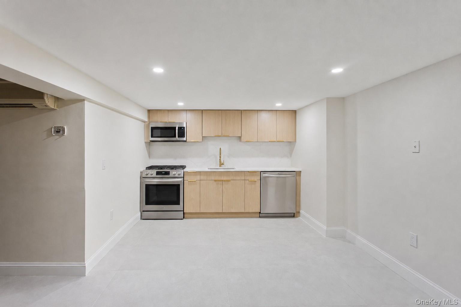 875 Channel Road Property Photo 24