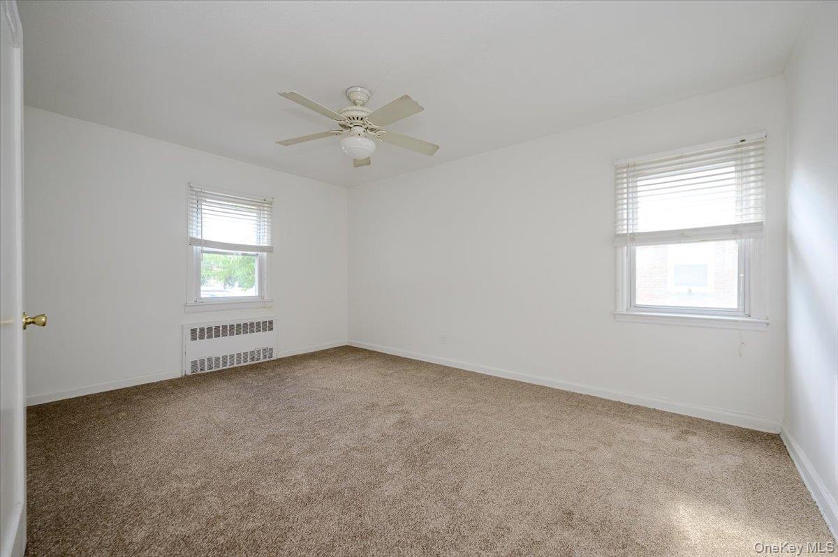 364 E Broadway Middle Property Photo 10