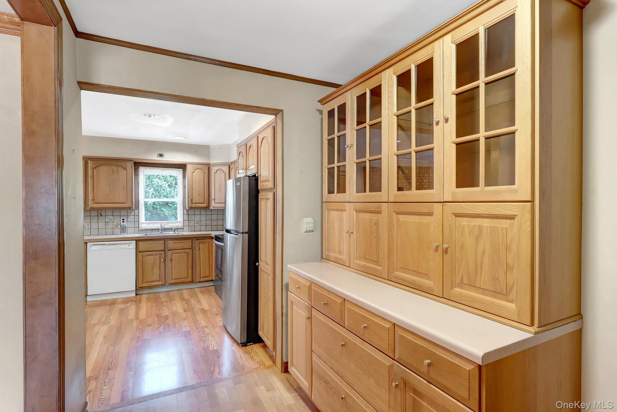 19 Essex Road Property Photo 7