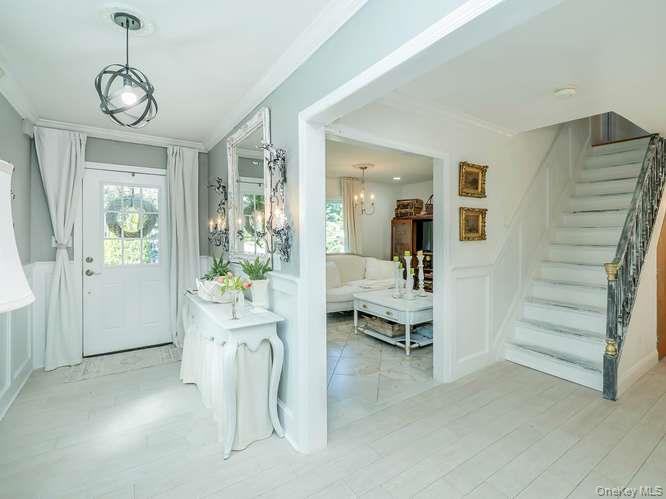 9 Robert Road Property Photo 4