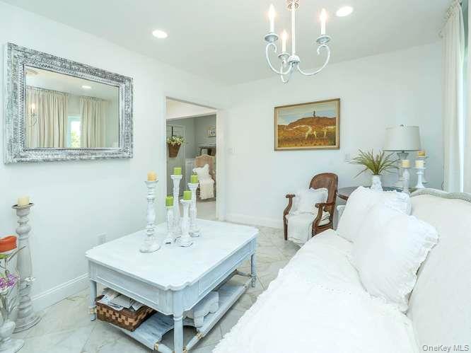 9 Robert Road Property Photo 6