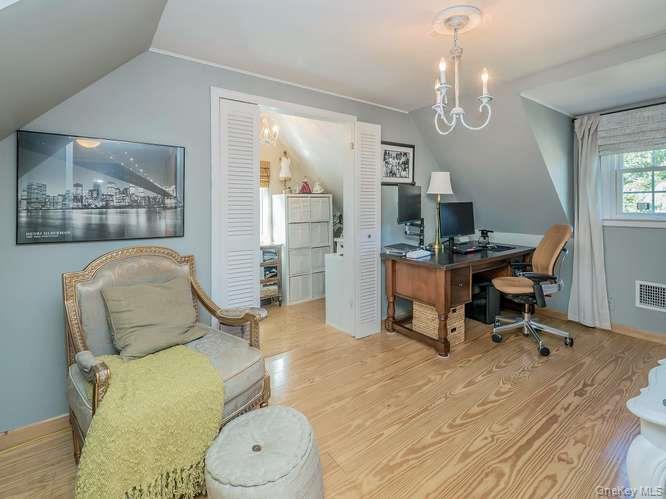 9 Robert Road Property Photo 26