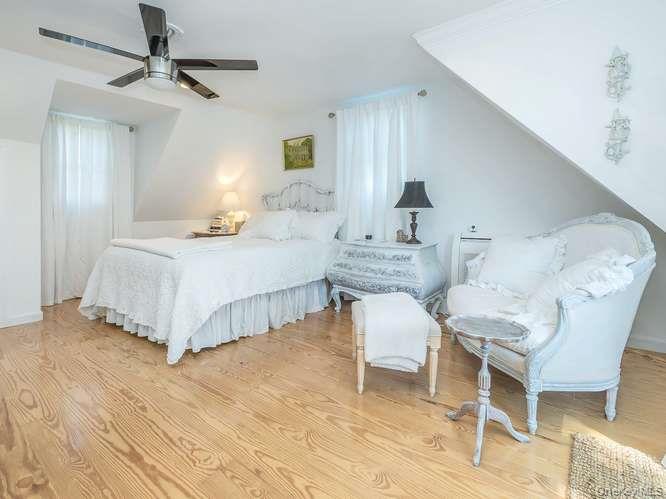 9 Robert Road Property Photo 29
