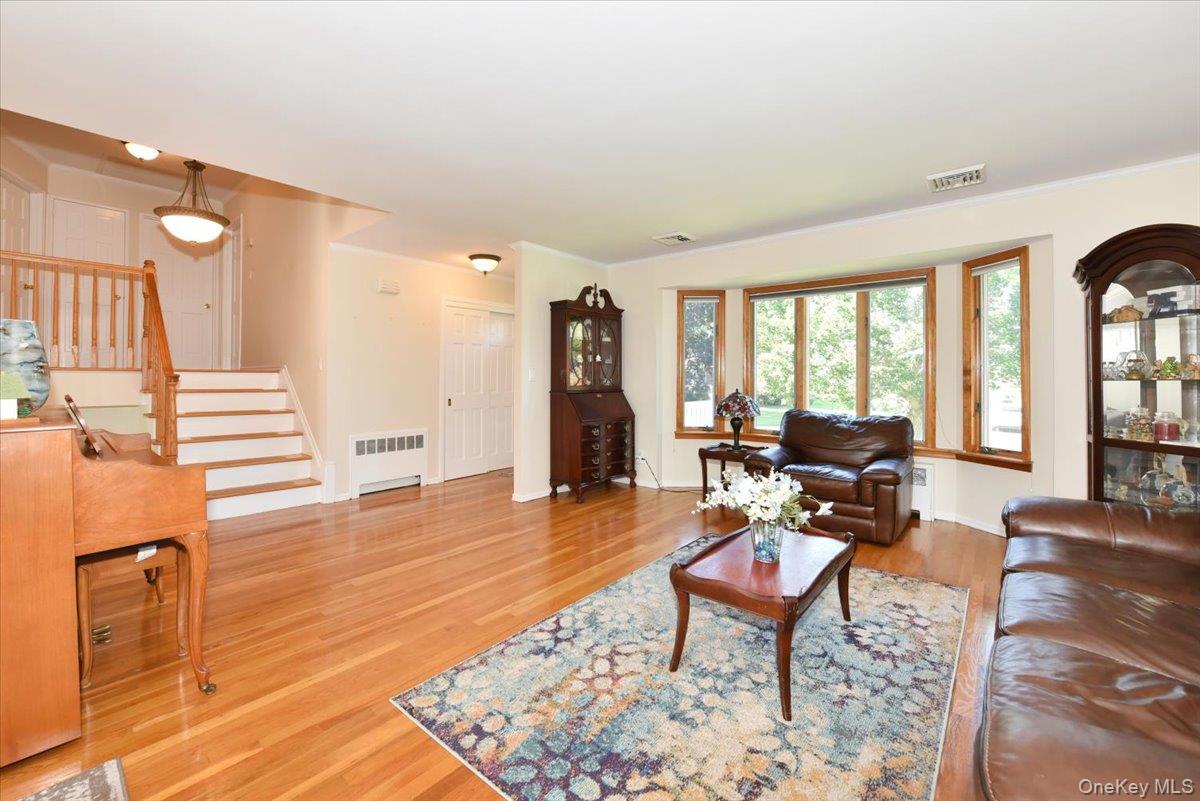 70 Glenwood Road Property Photo 7