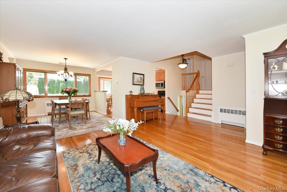 70 Glenwood Road Property Photo 8