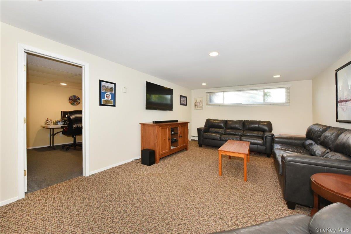 70 Glenwood Road Property Photo 23