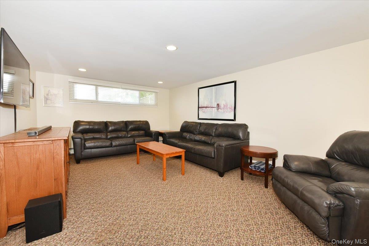 70 Glenwood Road Property Photo 25