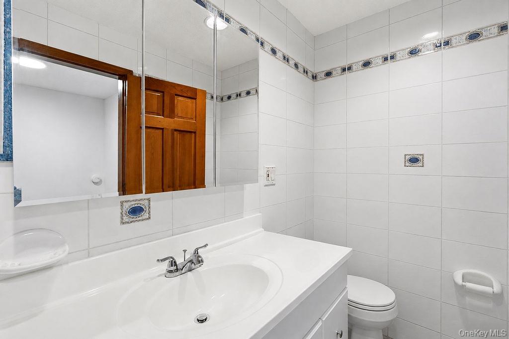 99-11 159th Avenue Property Photo 9