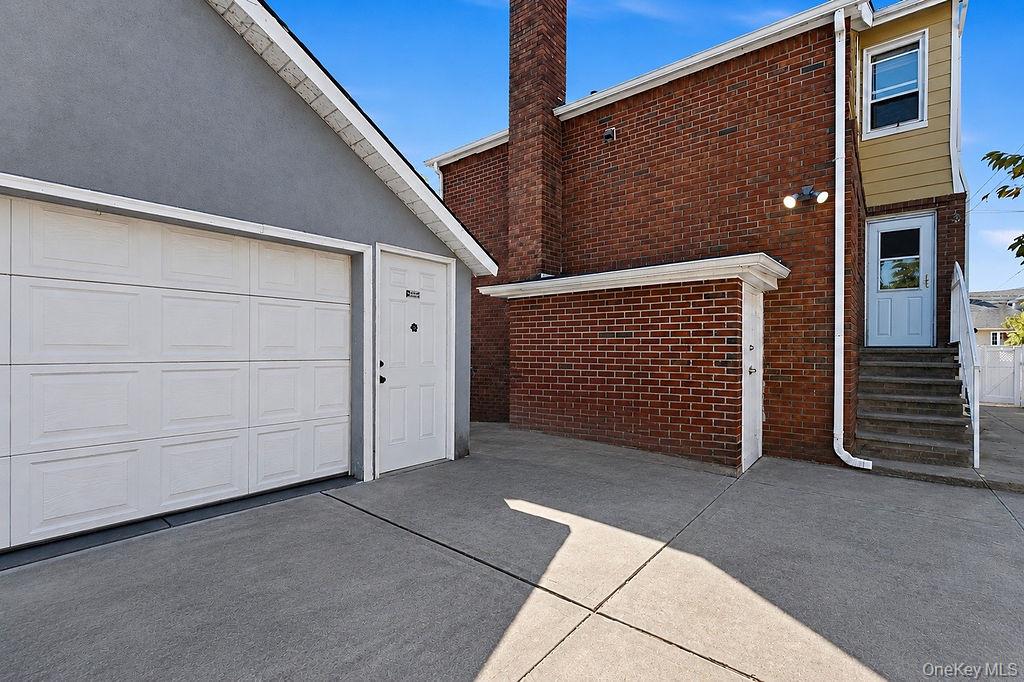 99-11 159th Avenue Property Photo 26