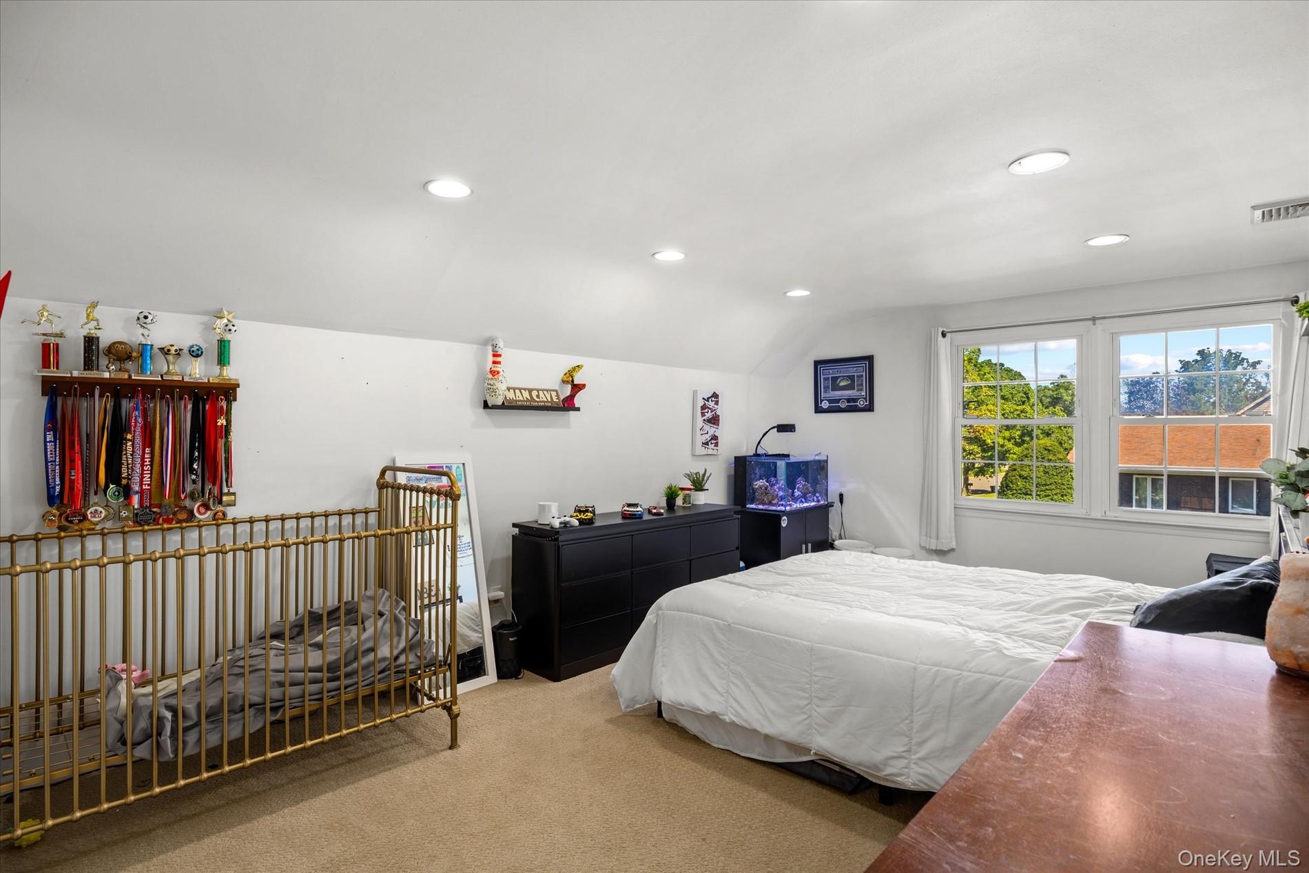 9 Charlemagne Drive Property Photo 21