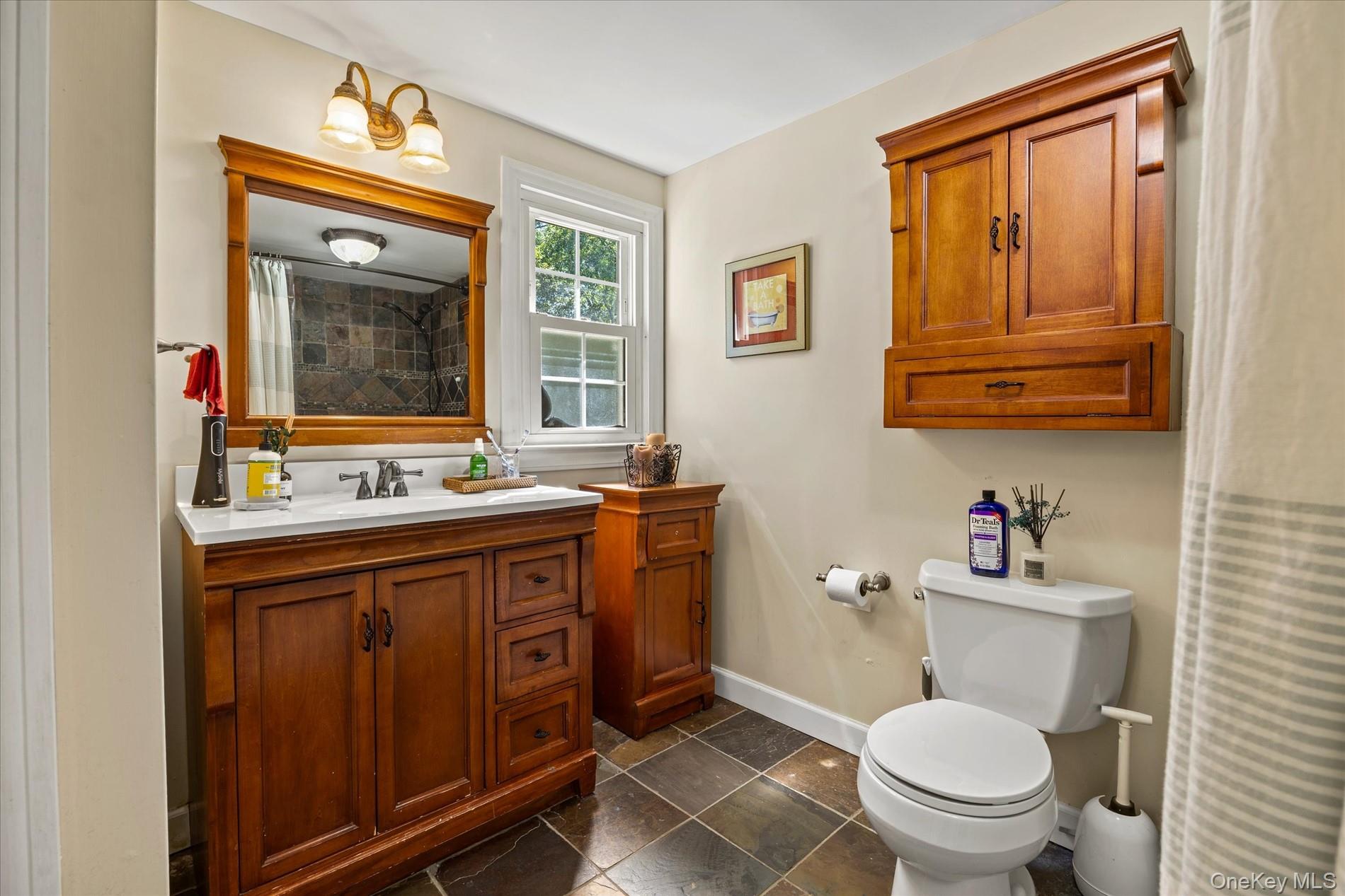 9 Charlemagne Drive Property Photo 24