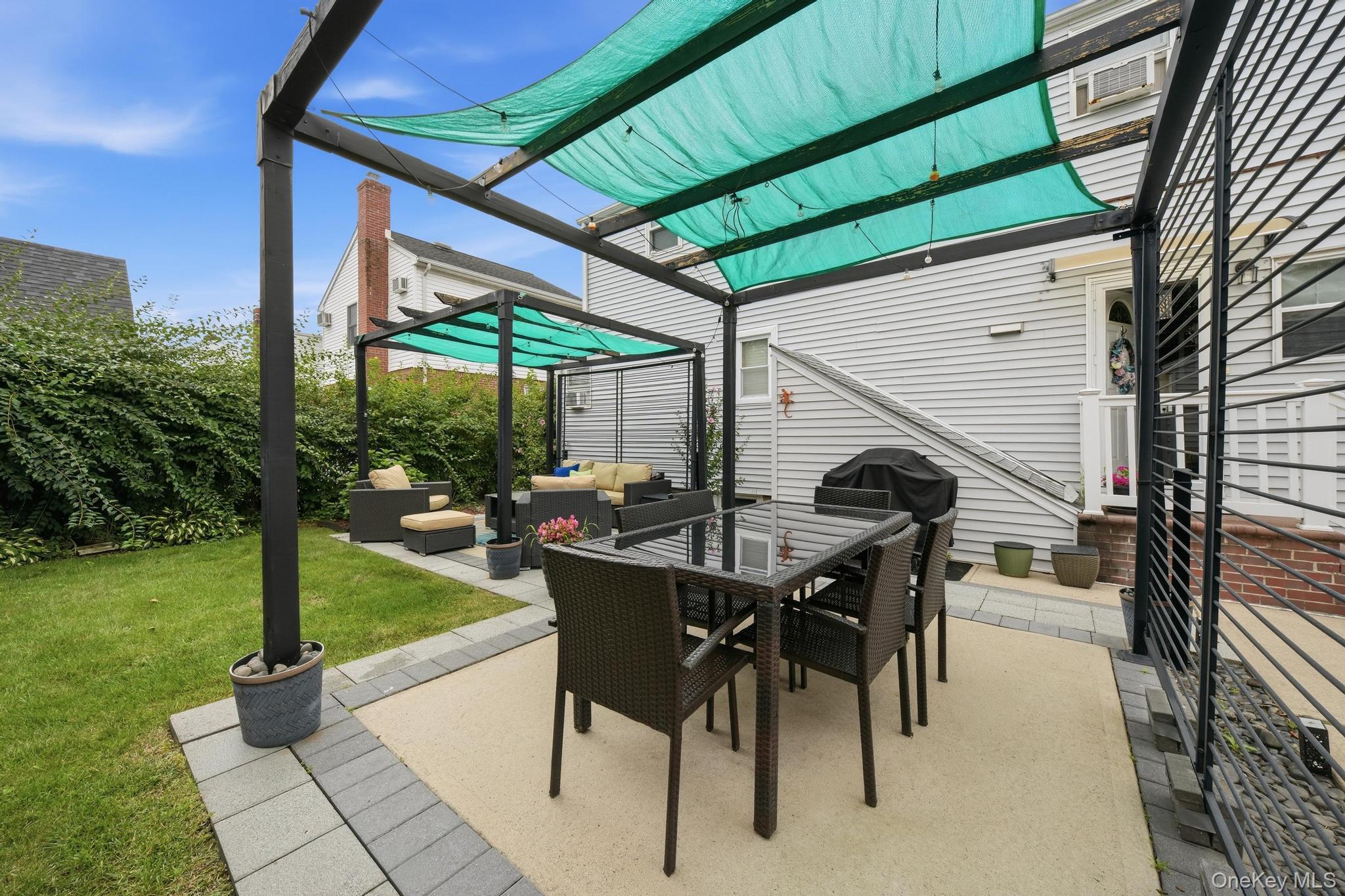 66 Caroline Avenue Property Photo 22