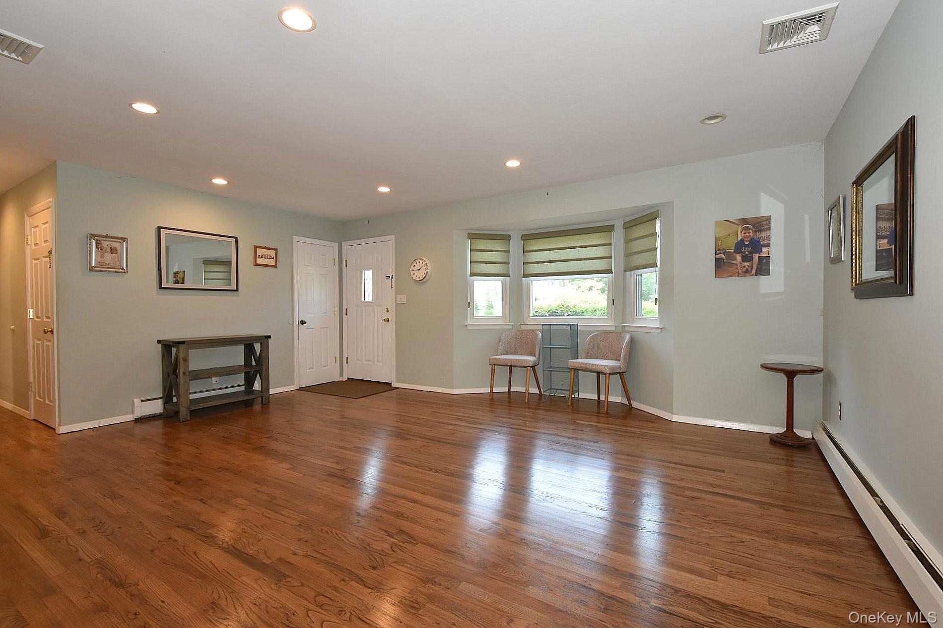 14 Milburn Property Photo 3