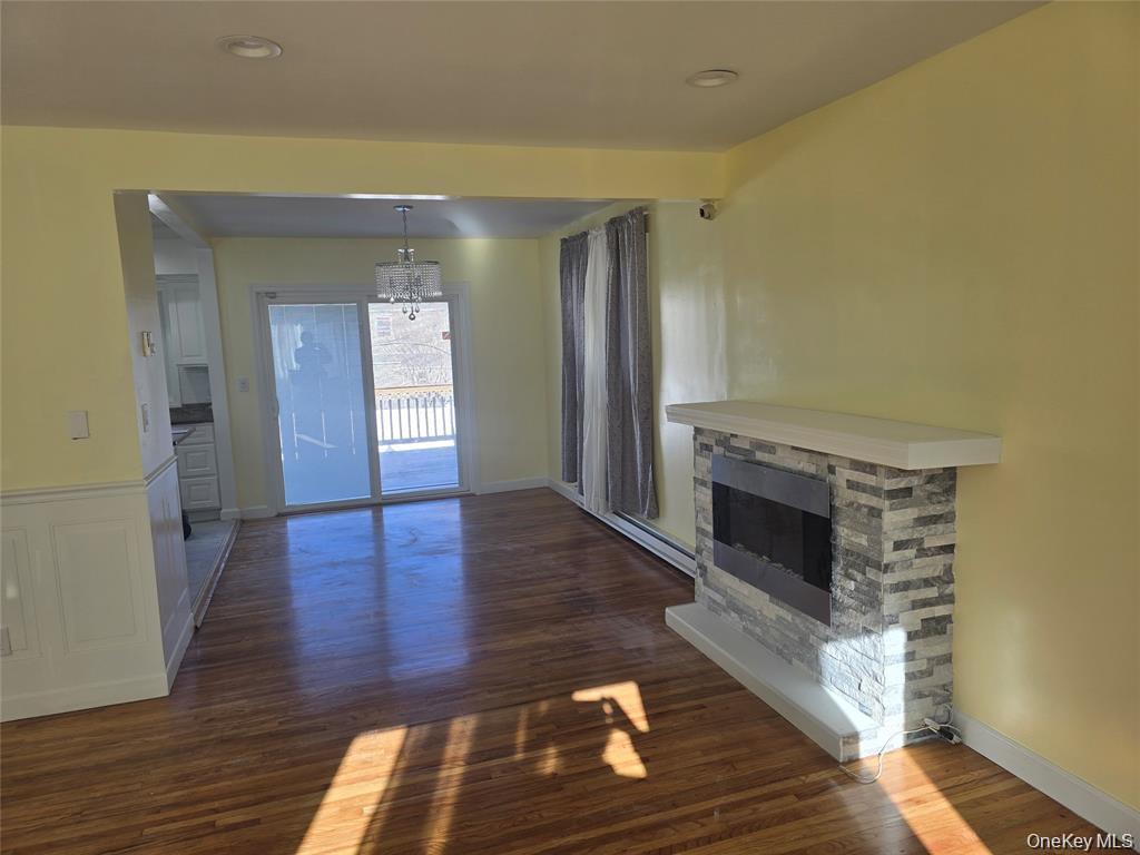 17 Lantern Street Property Photo 2