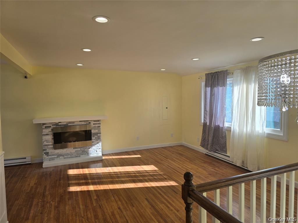 17 Lantern Street Property Photo 3