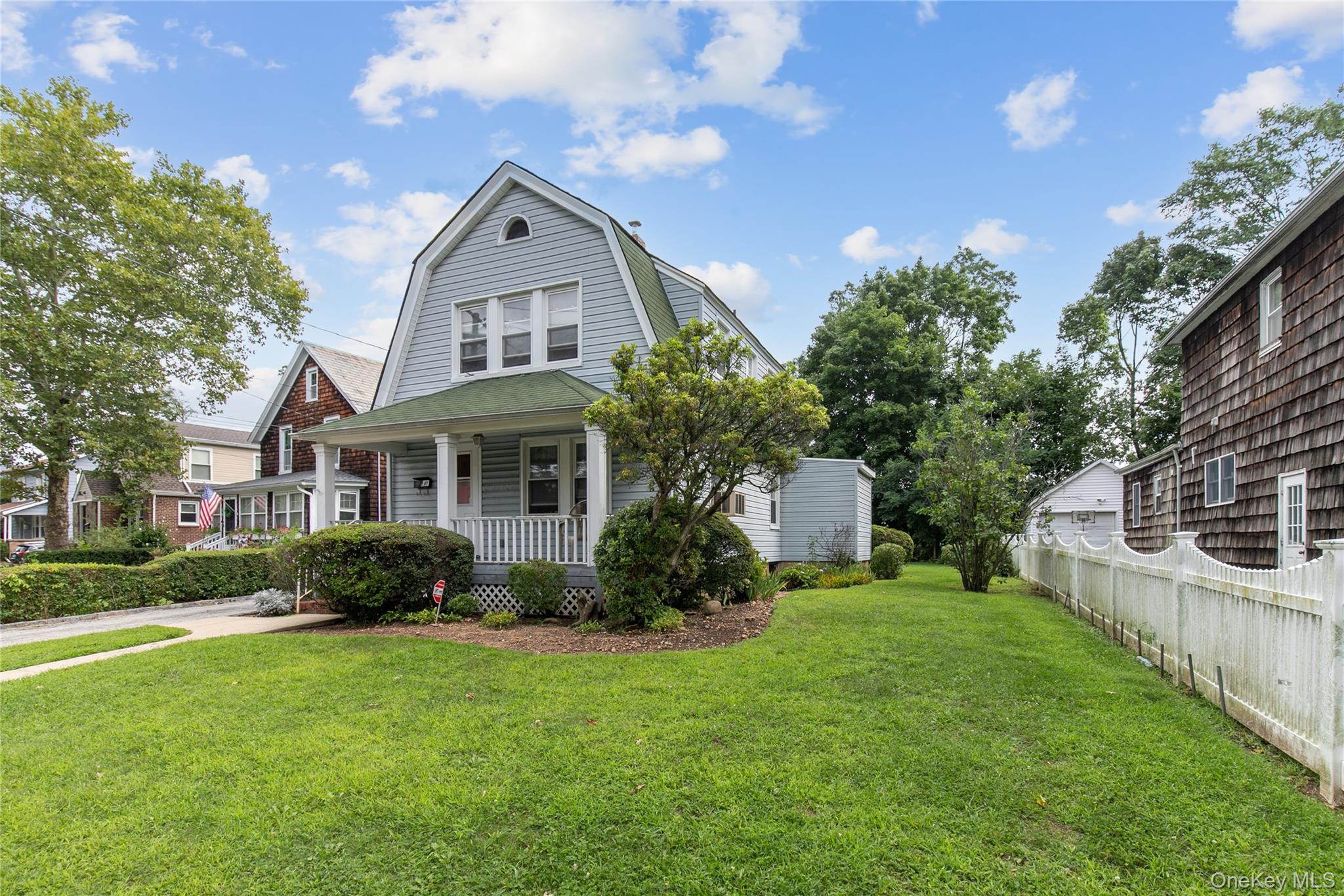 48 Saint Marks Place Property Photo 1
