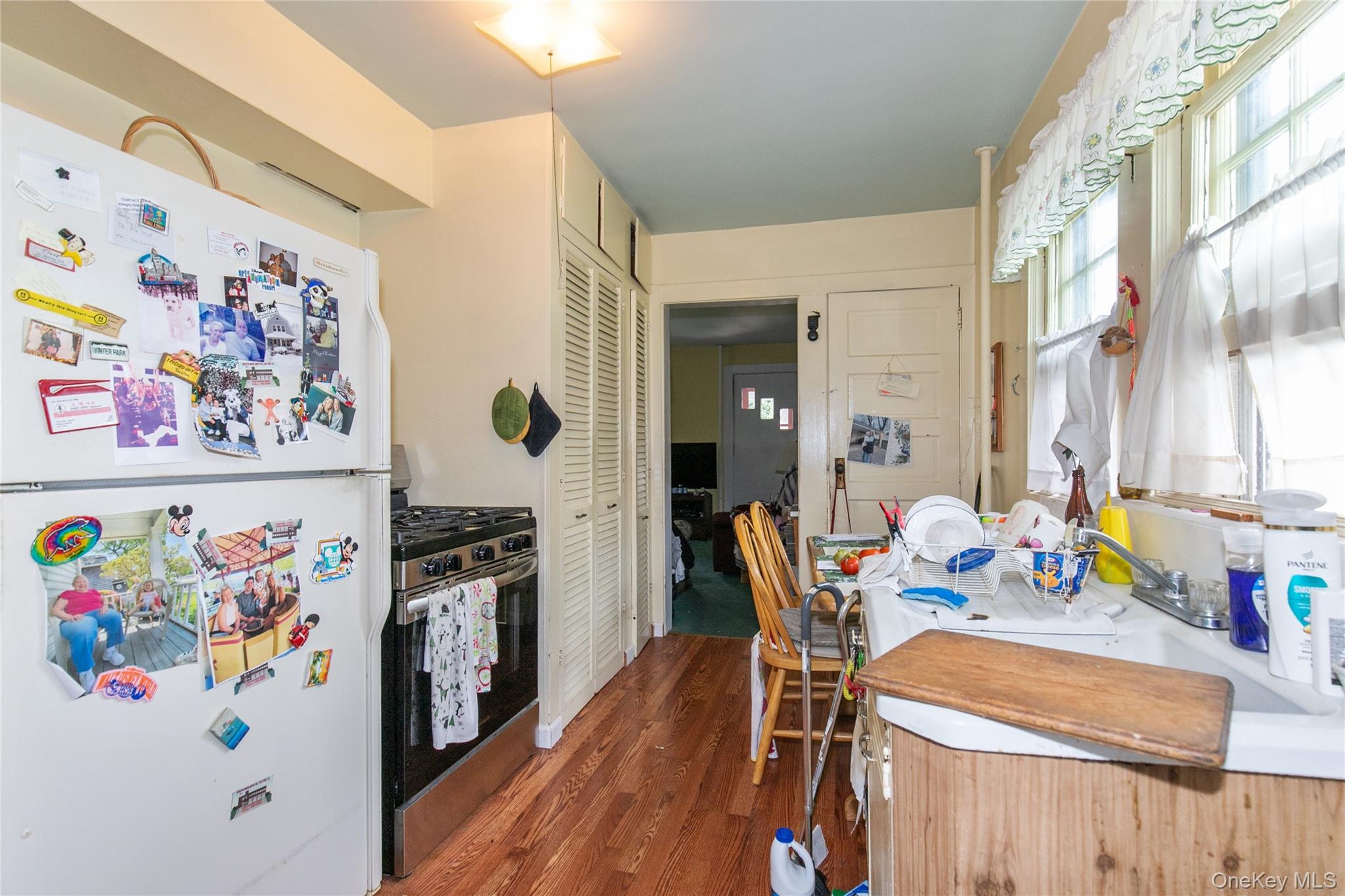 48 Saint Marks Place Property Photo 7