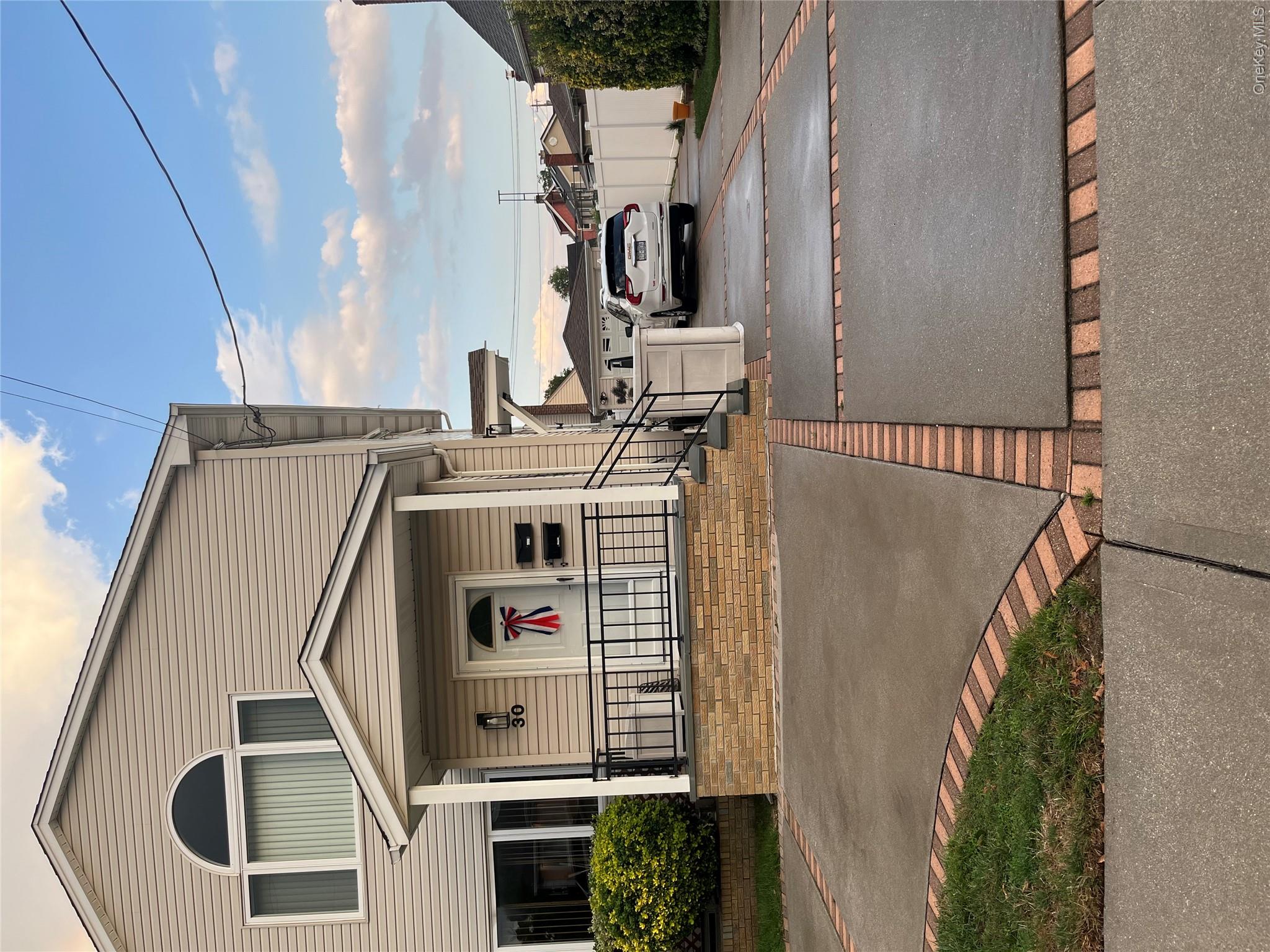 30 7th Street 2fl Property Photo 6