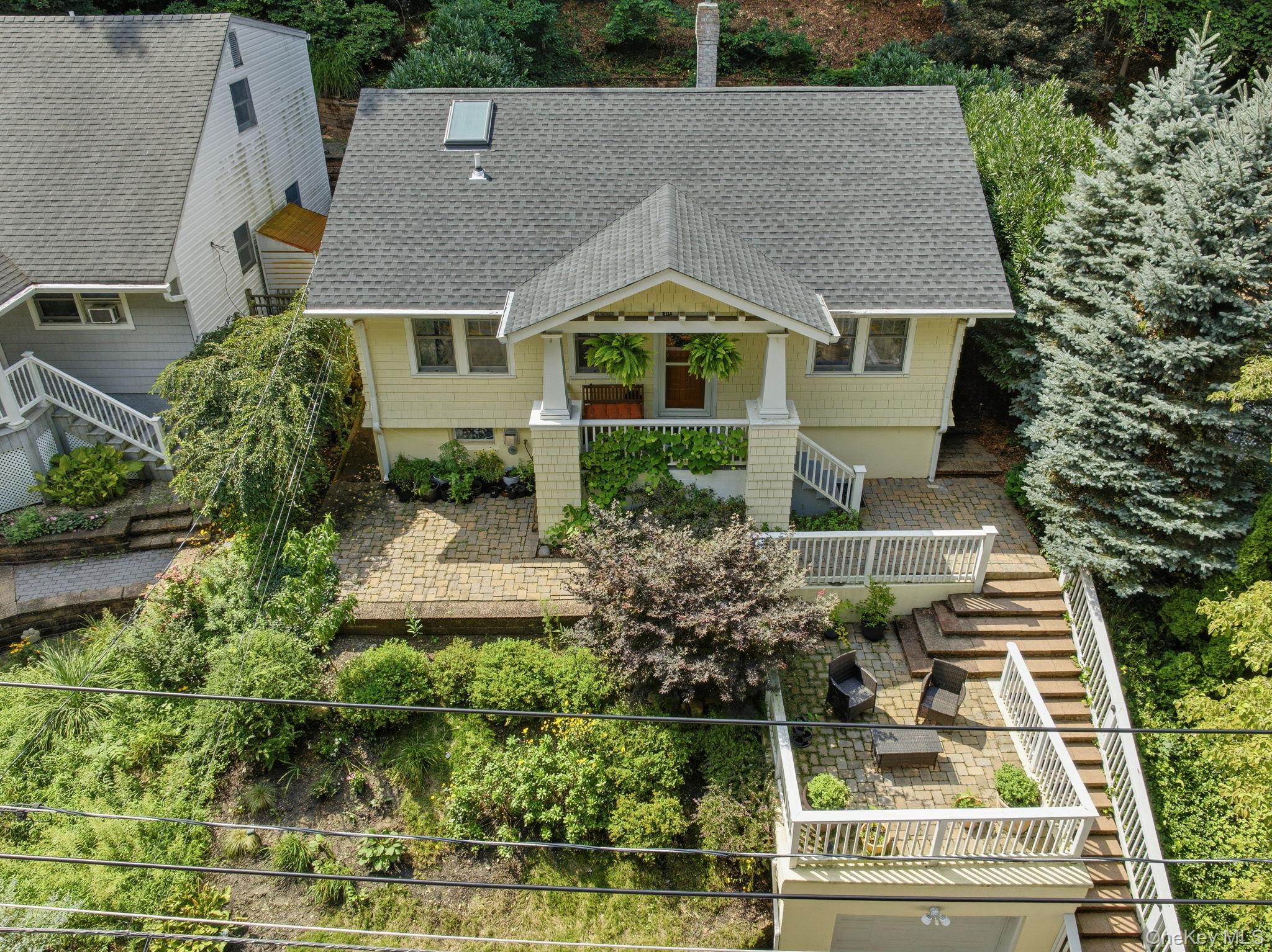 99 Norwood Avenue Property Photo 6