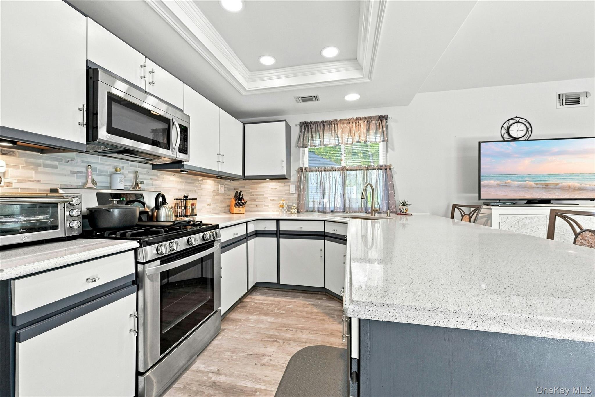 15 Glen Drive Property Photo 11